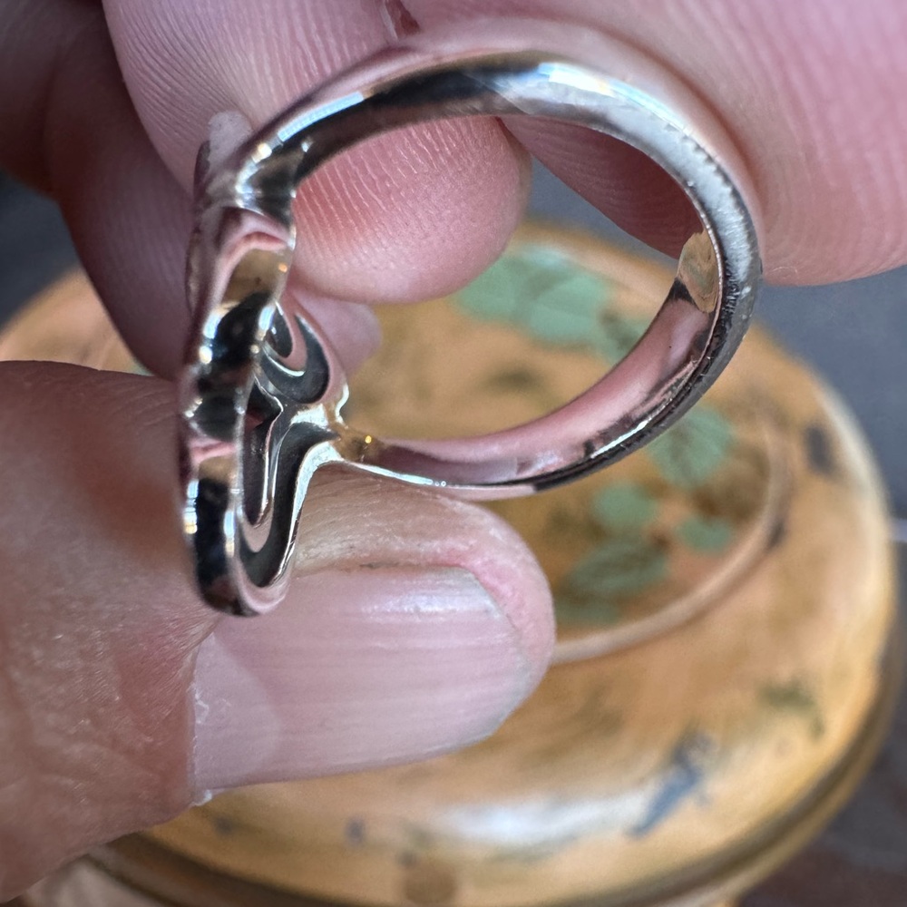 James Avery Silver Heart Ring - Picture 3 of 6